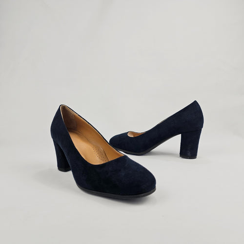 Décolleté blu in camoscio con tacco