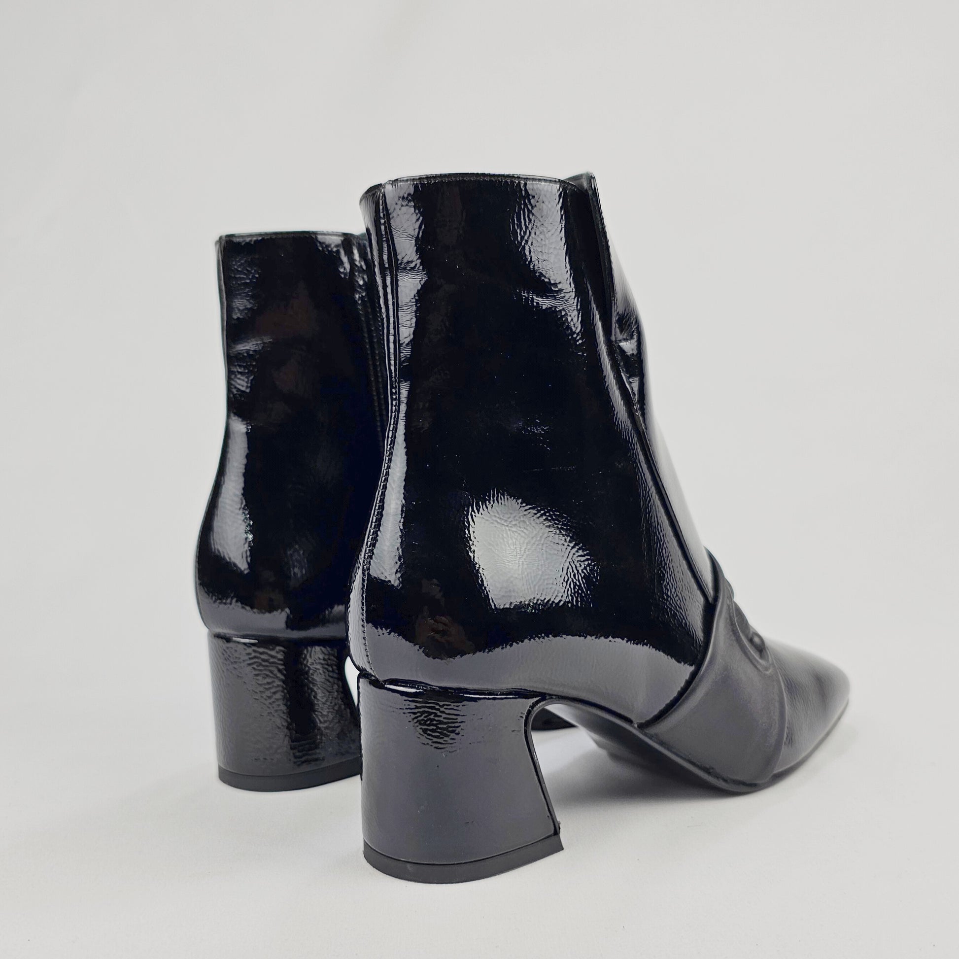 Stivaletti Donna in Vera Pelle Vernice Nero