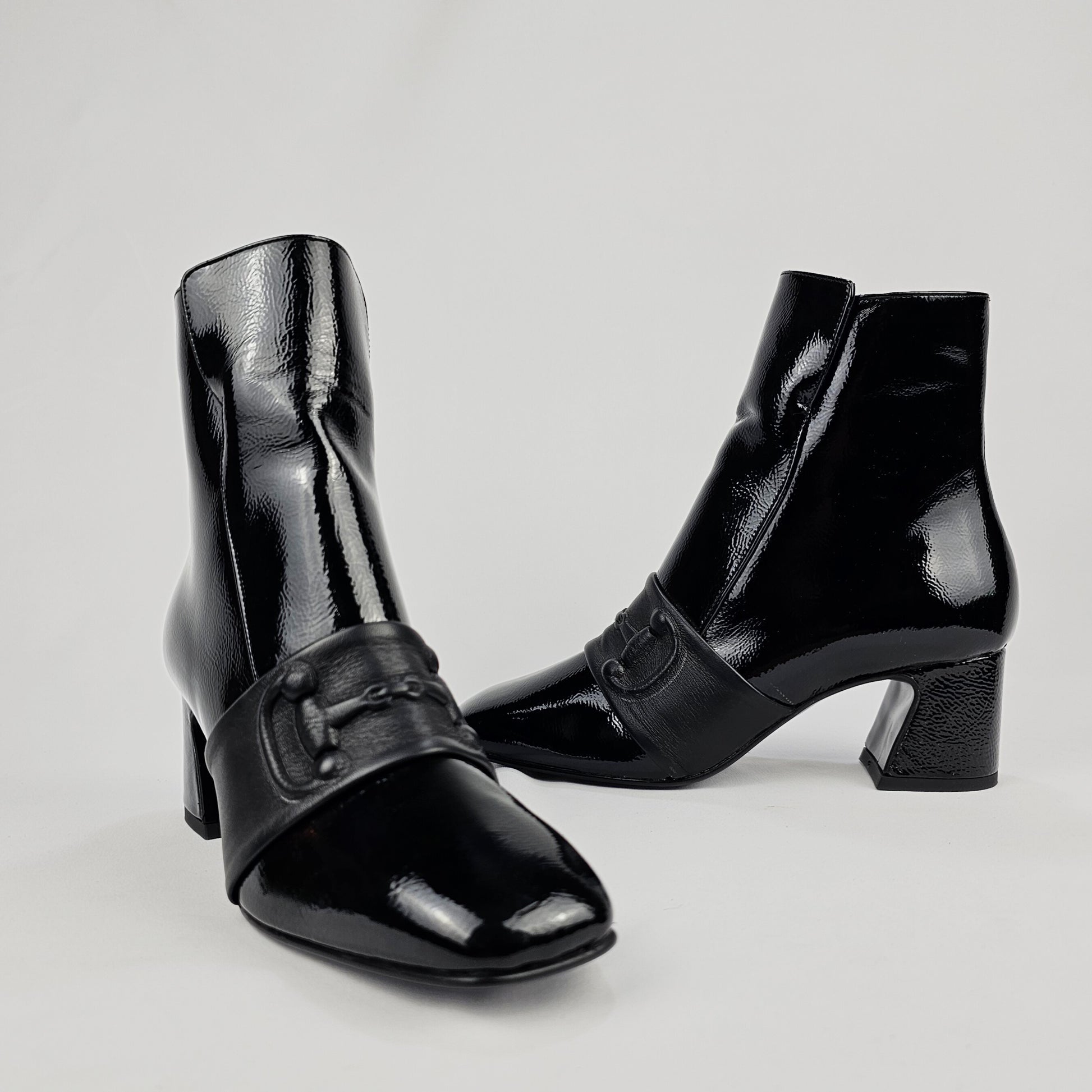 Stivaletti Donna in Vera Pelle Vernice Nero